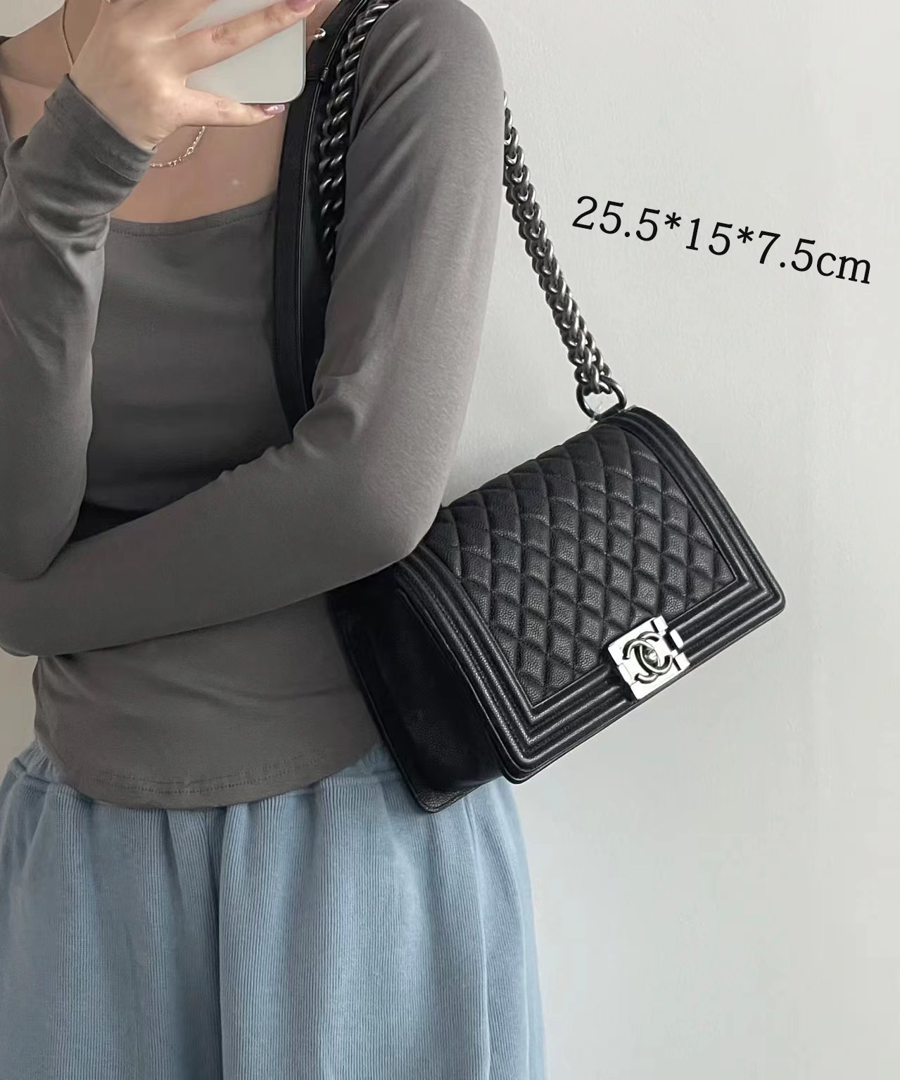 (シャネル )ボーイキャビアスキンショルダBAG LEBOY 2size