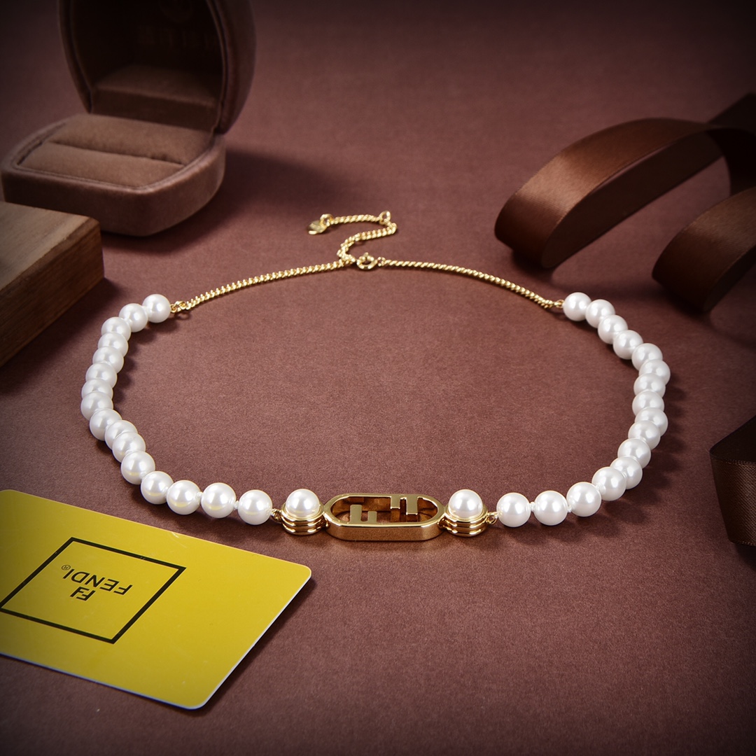 【ネックレス】★ FENDI★