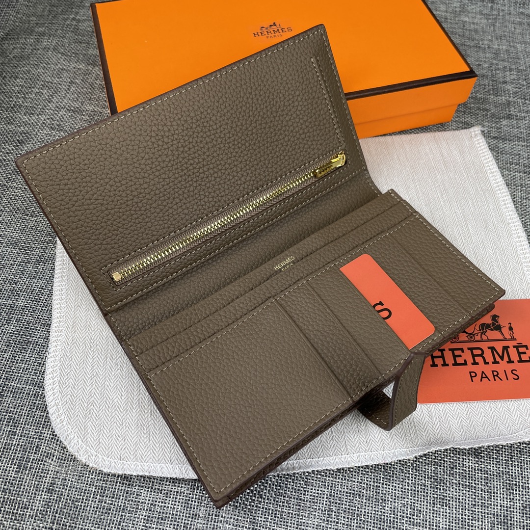 【Hermes 】二つ折り財布  9X17.5 CM -6色