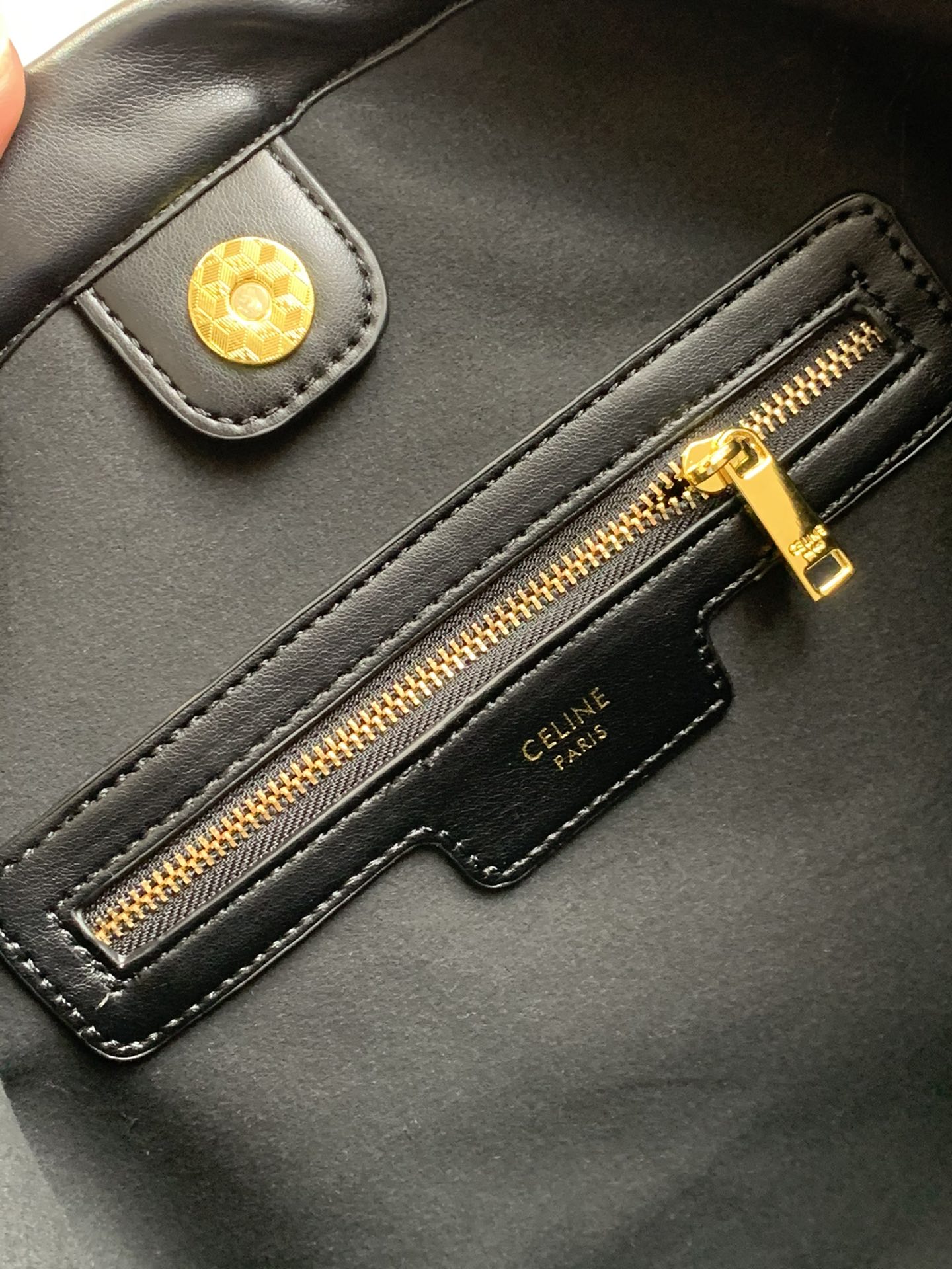 人気商品  CELINE  CABAS TRIOMPHE  44 X 28 X 18cm-全2色