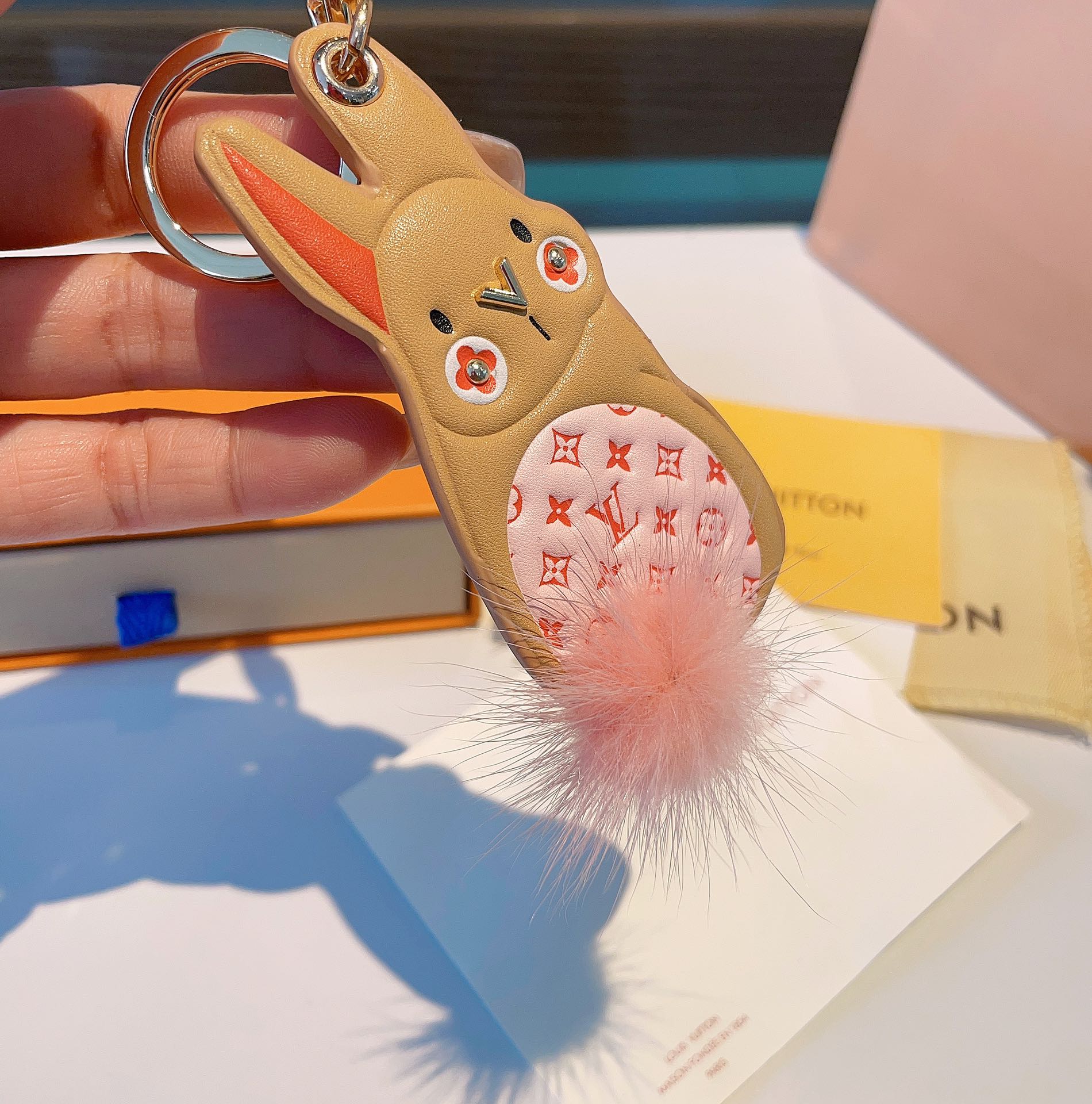 【LOUIS VUITTON】 キーホルダー   -2色