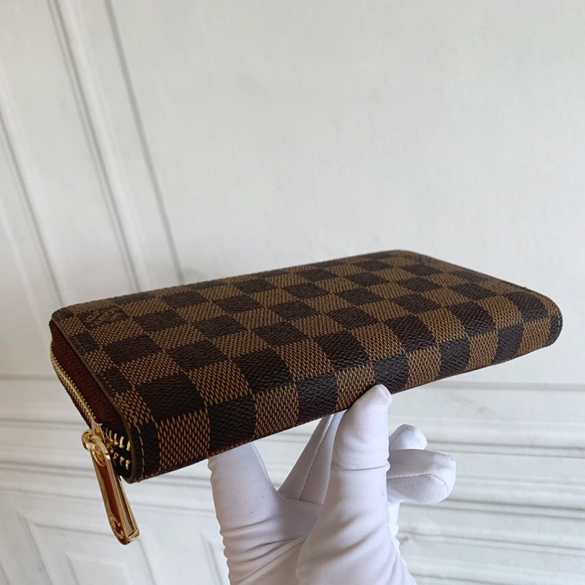 国内在庫(3日にお届け)  【LOUIS VUITTON】財布 N65632