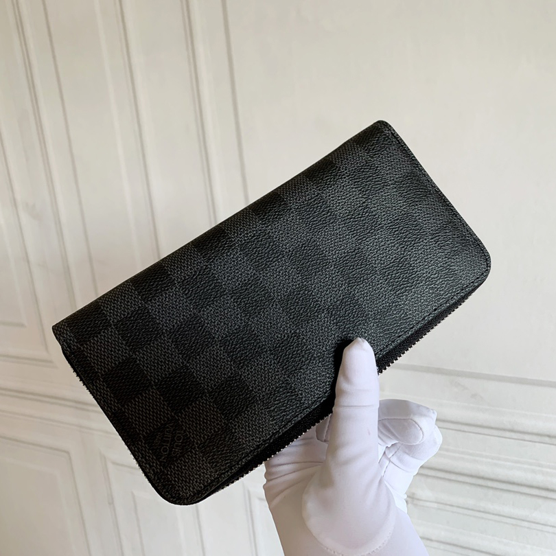 国内在庫(3日にお届け)  【LOUIS VUITTON】財布 N62581
