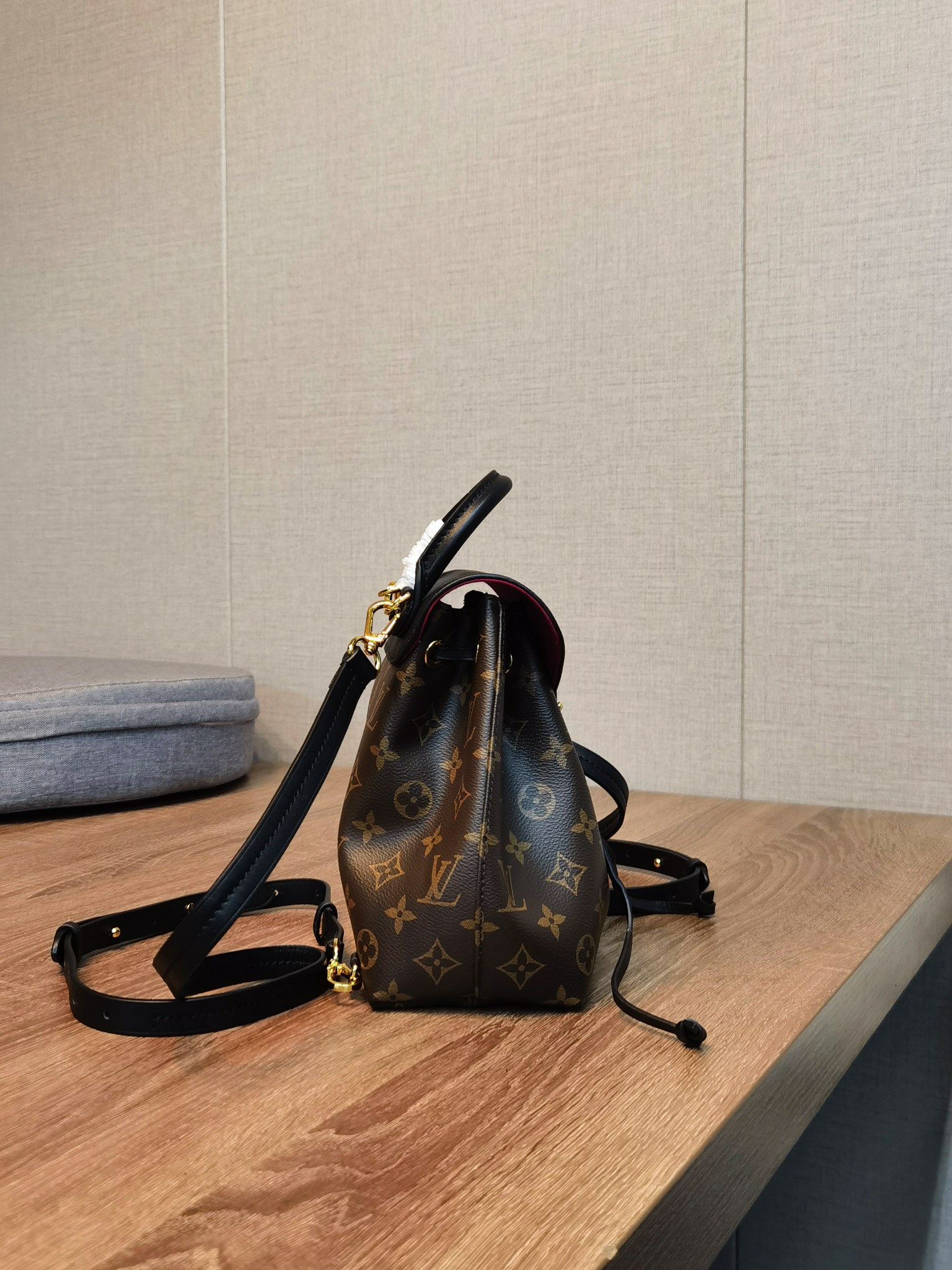 【LOUIS VUITTON】Montsouris   -2SIZE -2色