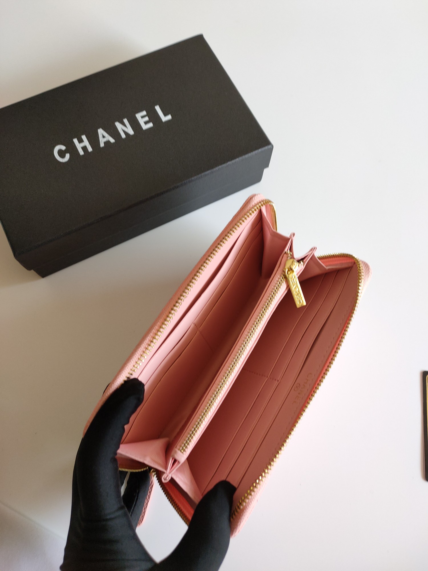 【CHANEL 】ジッパーの財布  10.5-19-3CM-2色