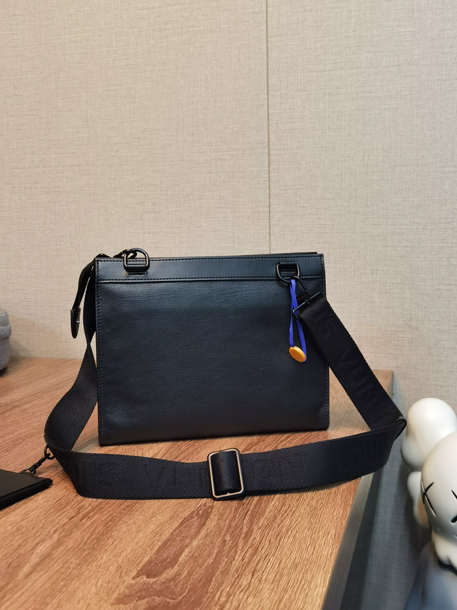 【LOUIS VUITTON】 Pochette Voyage  -28 x 21 x 6 cm
