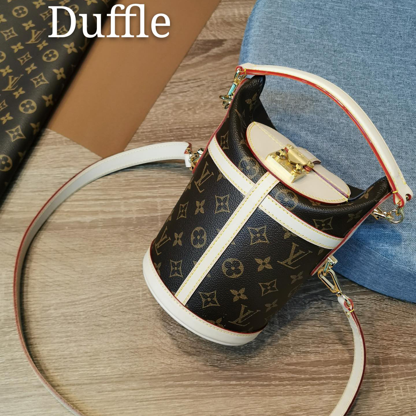 【LOUIS VUITTON】 番号：M43587 サイズ:22.0 x 23.0 x 14.0 cm