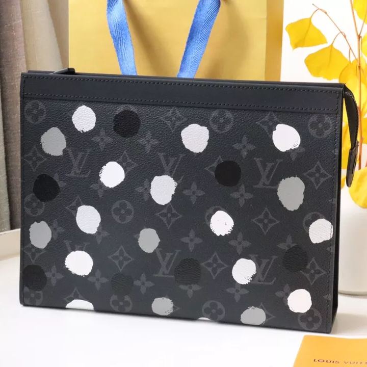 【LOUIS VUITTON】LV X YK POCHETTEVOYAGE 26 x 20 x 2cm