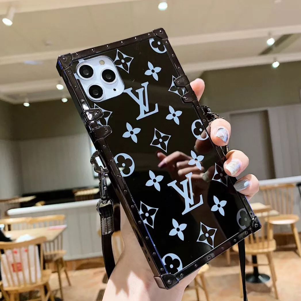 【スマホケース】 LV  携帯カバー   -2色