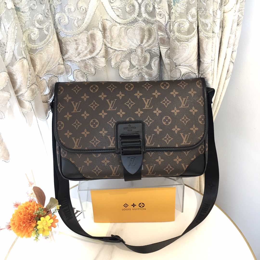 【LOUIS VUITTON】Archy -35 x 24 x 8 CM  -4色