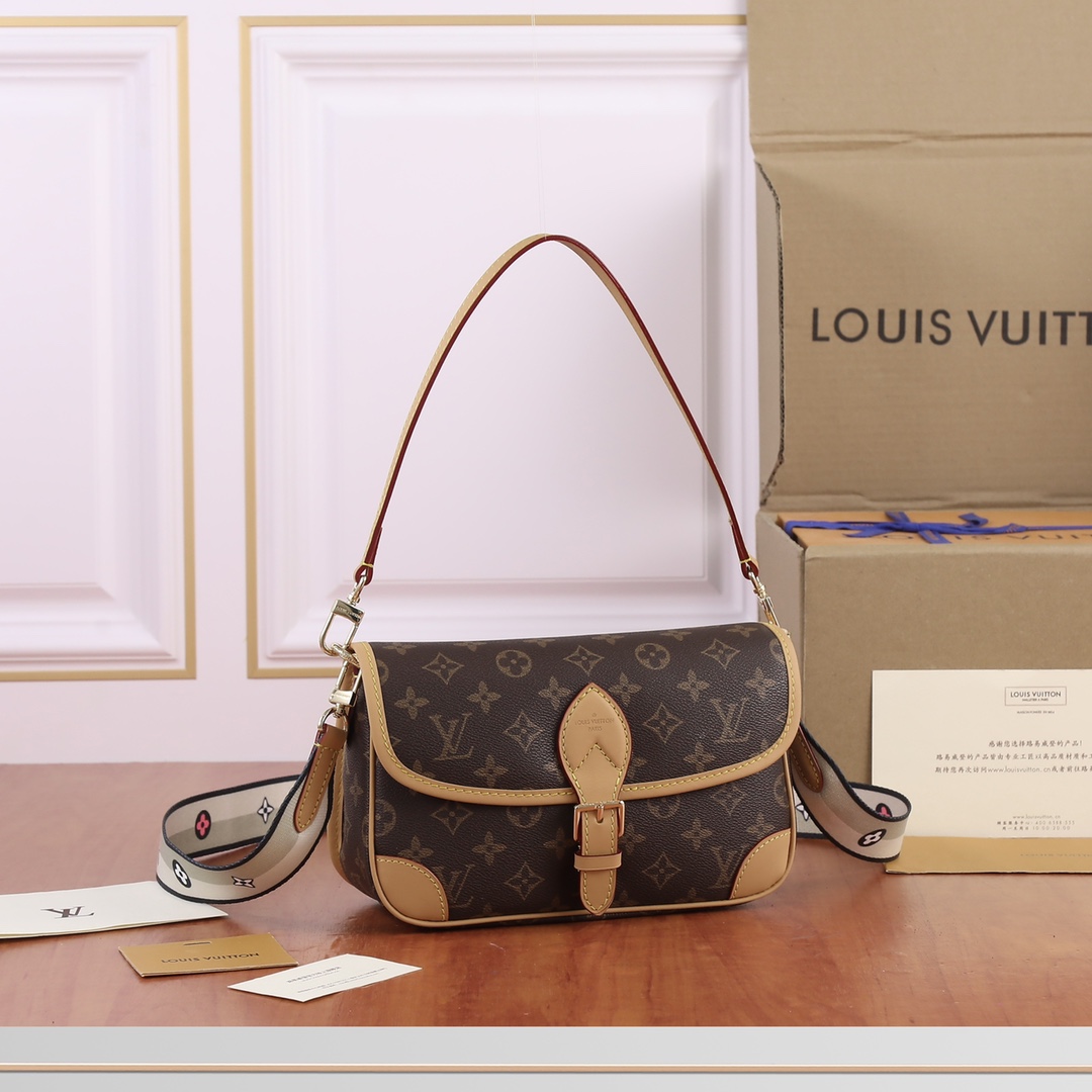 【LOUIS VUITTON】 サイズ: 25.0 × 9.0 × 15.0 CM -2色