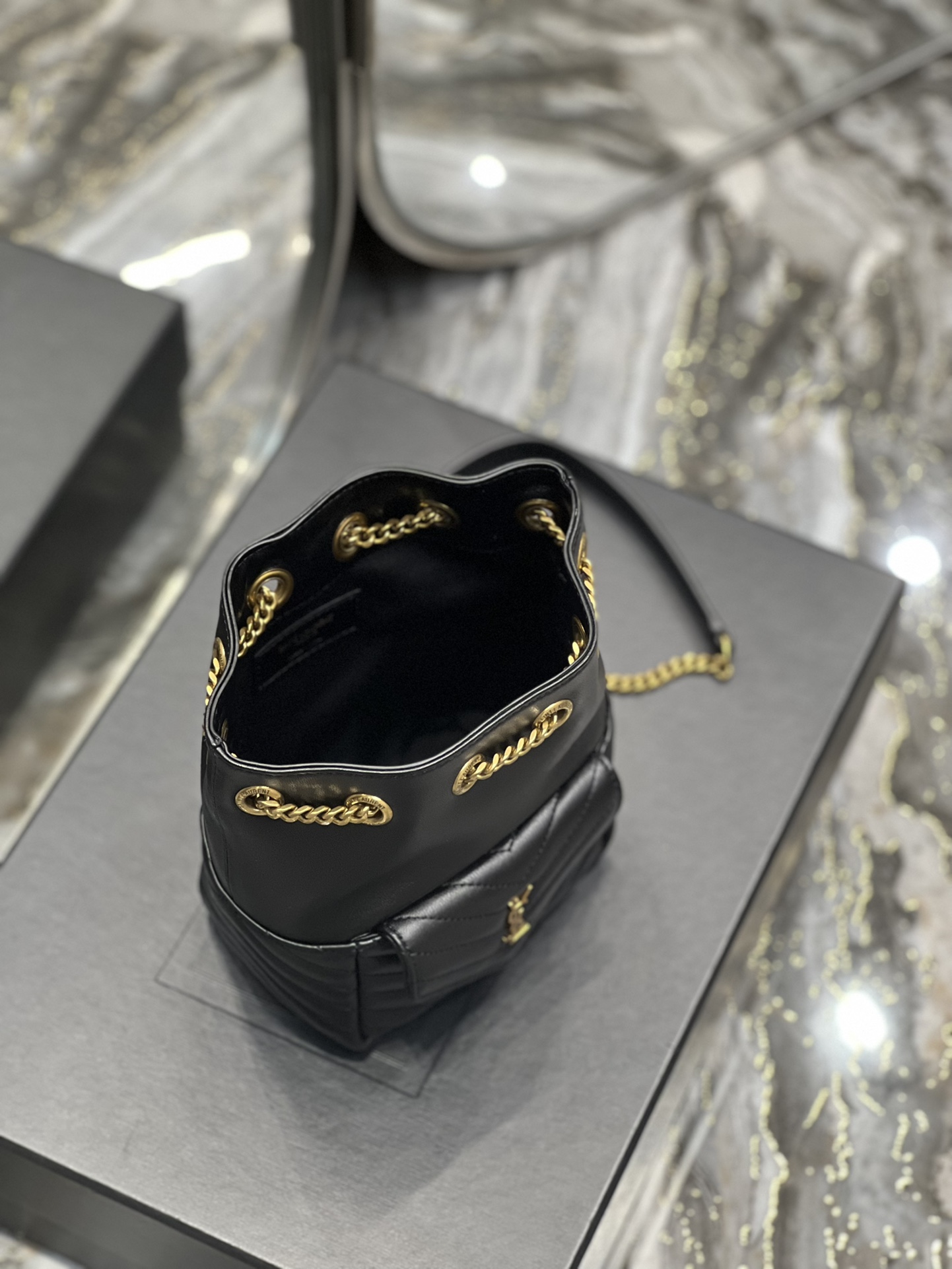 【SAINT LAURENT】 JOE  サイズ: 19x13x13CM  -2色