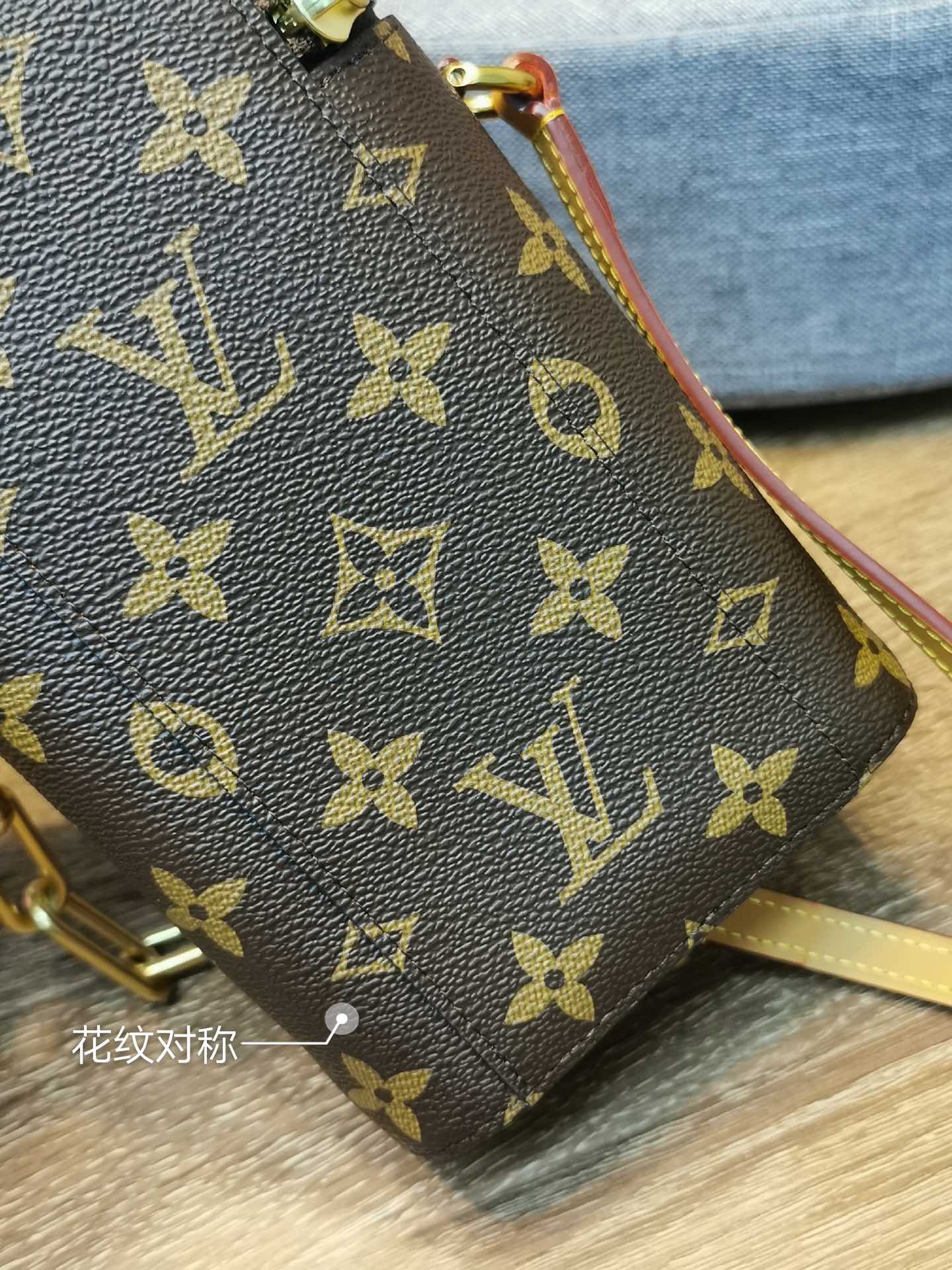 【LOUIS VUITTON】 番号：M44914 サイズ: 11x6x16.5cm