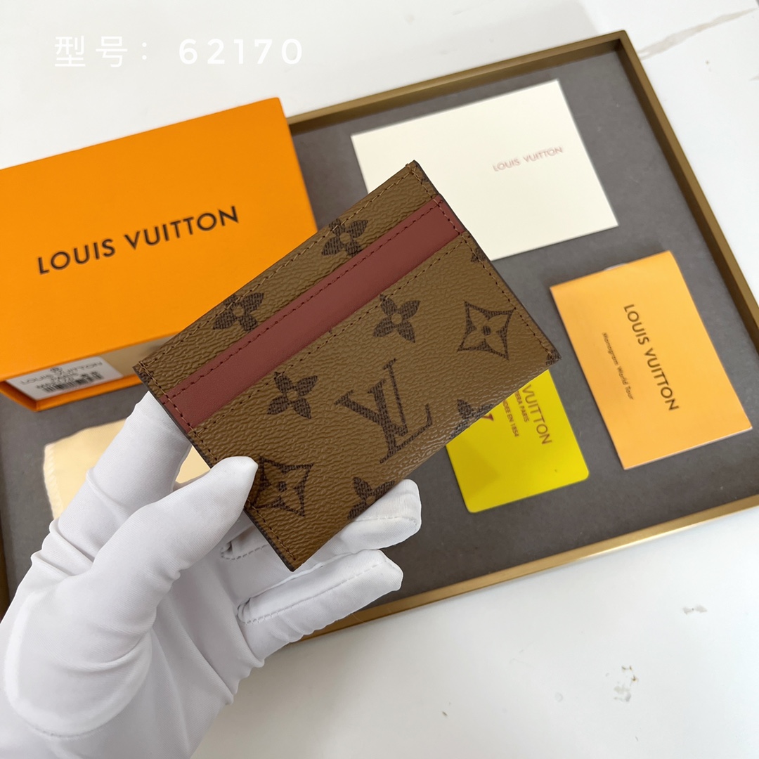 【LOUIS VUITTON】パスケース  7x11x2cm  -7色