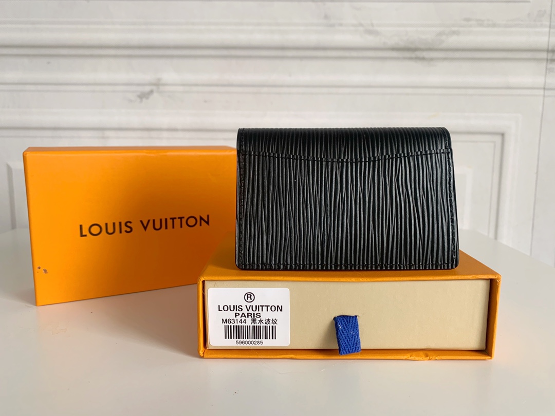 【LOUIS VUITTON】パスケース  7x11x2cm  -6色