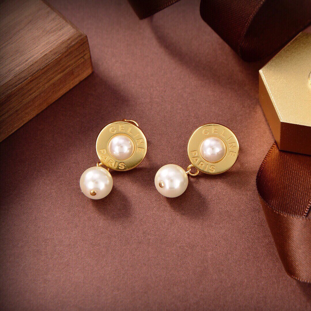 【ピアス】★Celine ★
