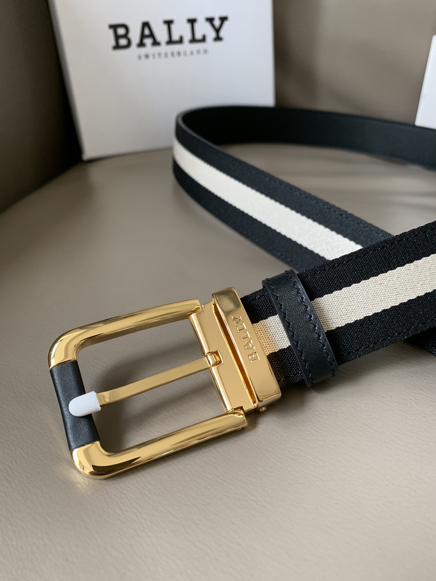 【BALLY】 メンズ  幅：3.5CM 長：105-125CM  -4色