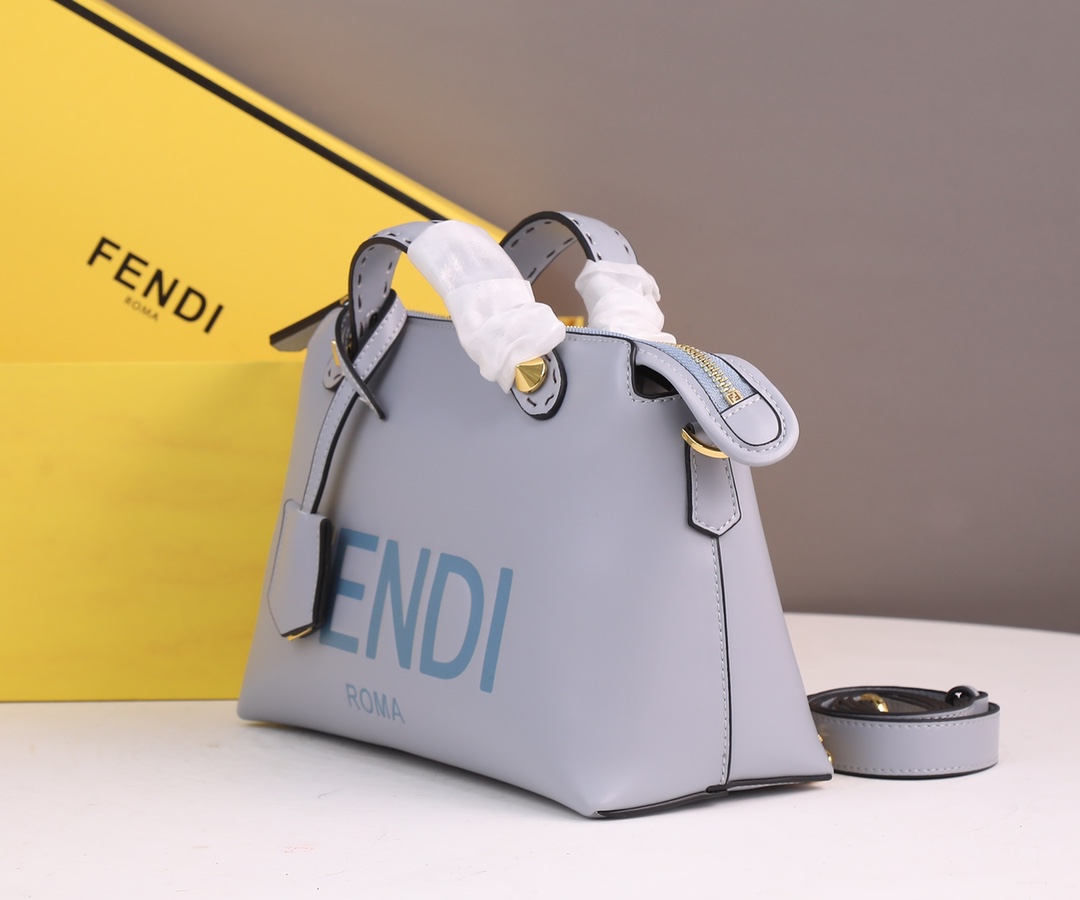 【FENDI】 By The Way Boston  サイズ: 28x8x15cm -5色