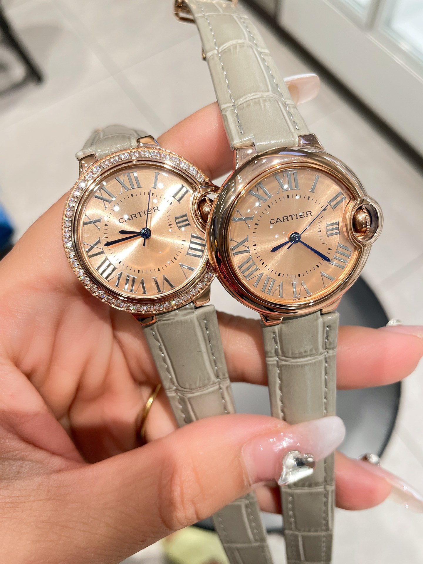 【Cartier】 レディース  33MM