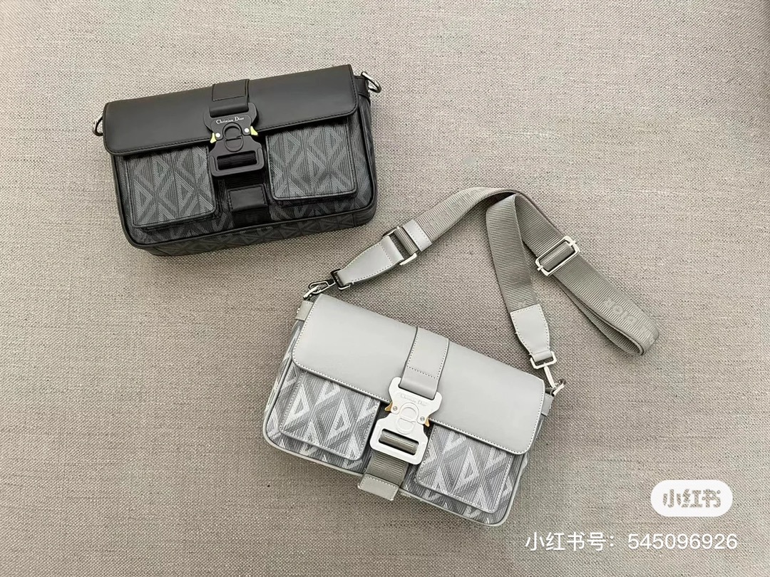 【DIOR】Dior Hit the Road  -27x17x9cm-2色