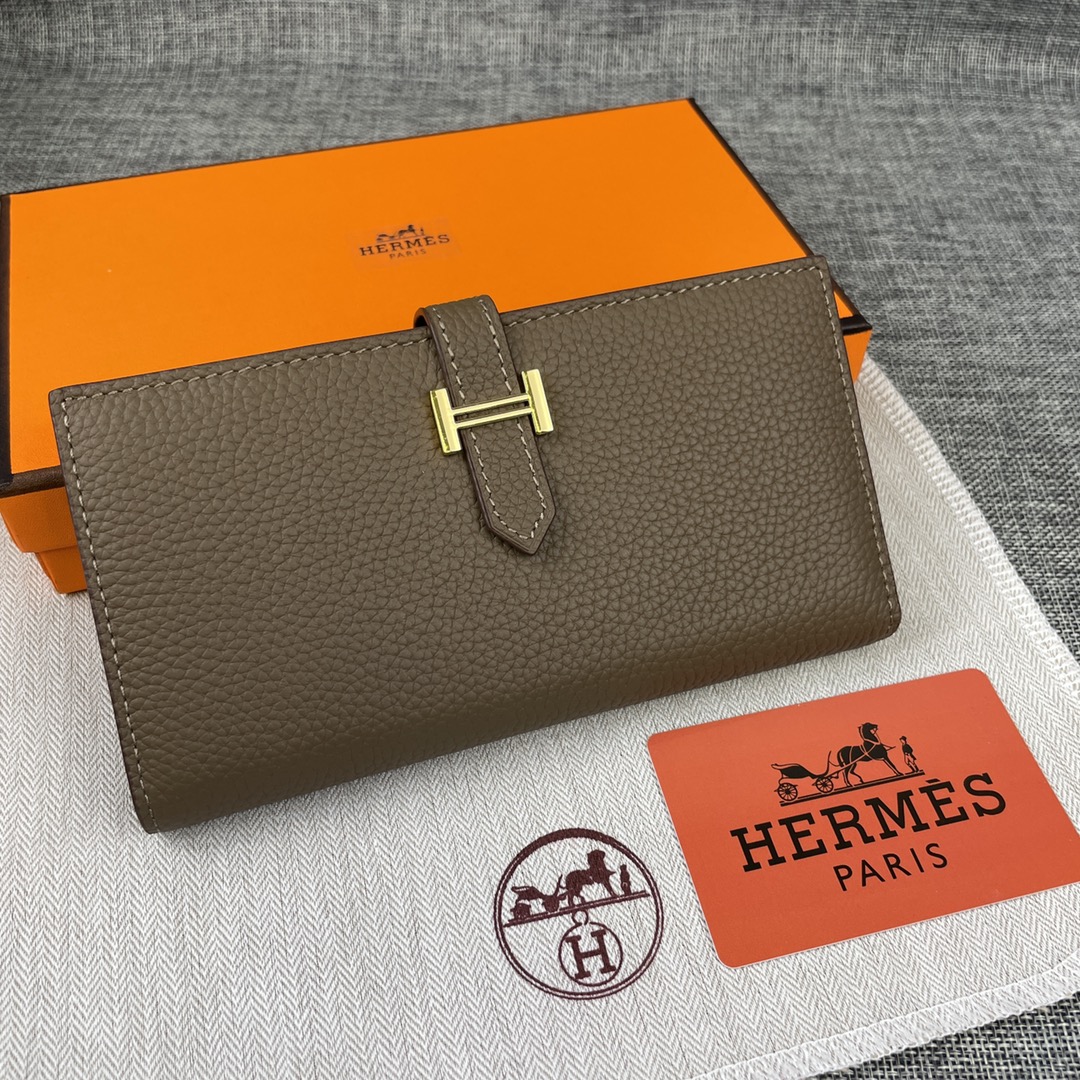 【Hermes 】二つ折り財布  9X17.5 CM -6色