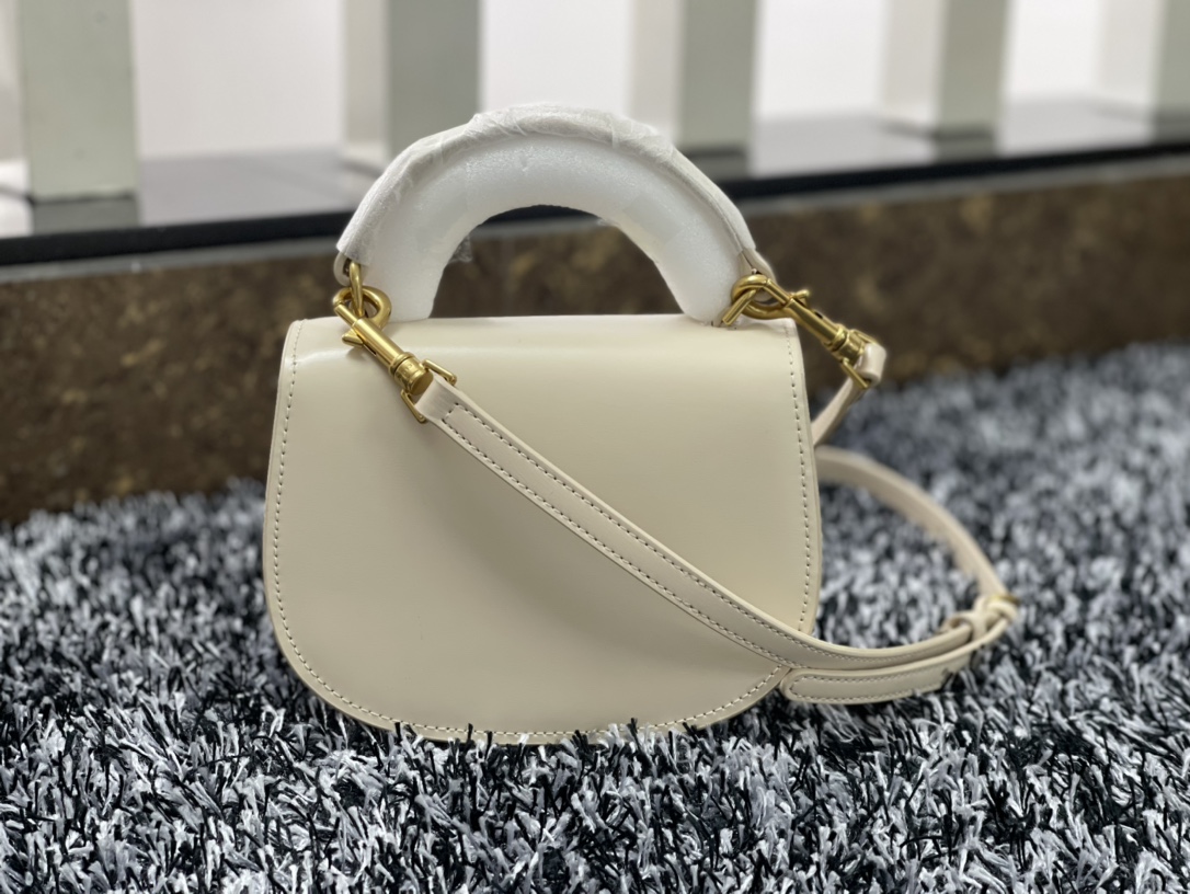 【CELINE】  サイズ:16.5*12*5CM -5色