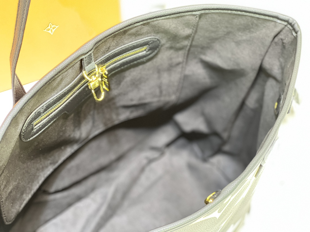 【LOUIS VUITTON】 Neverfull  -32×29×17cm -2色