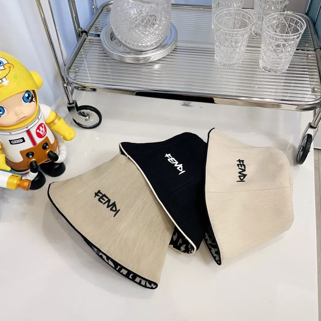 【キャップ 】FENDI  -3色