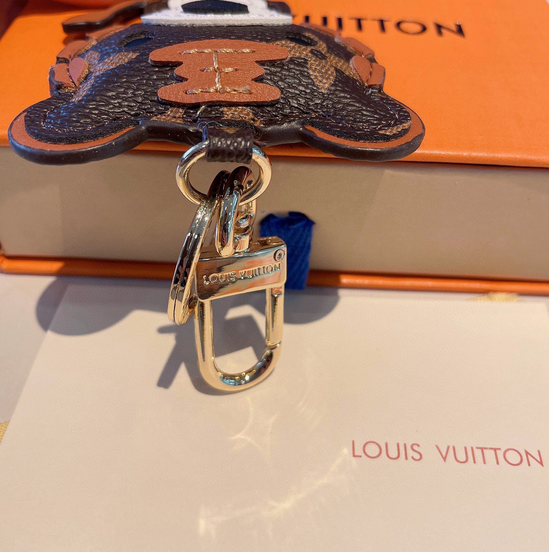 【LOUIS VUITTON】 キーホルダー  チャーム