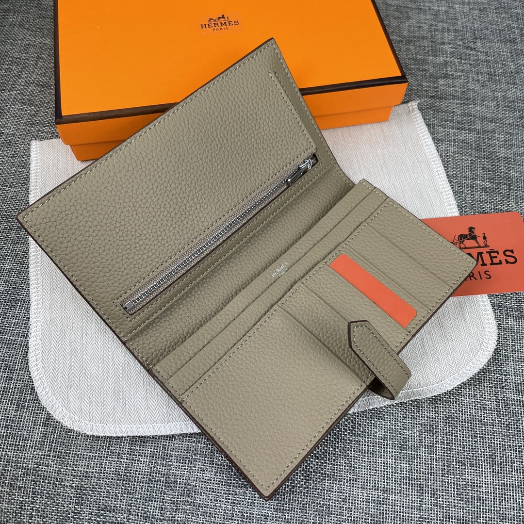 【Hermes 】二つ折り財布  9X17.5 CM -6色