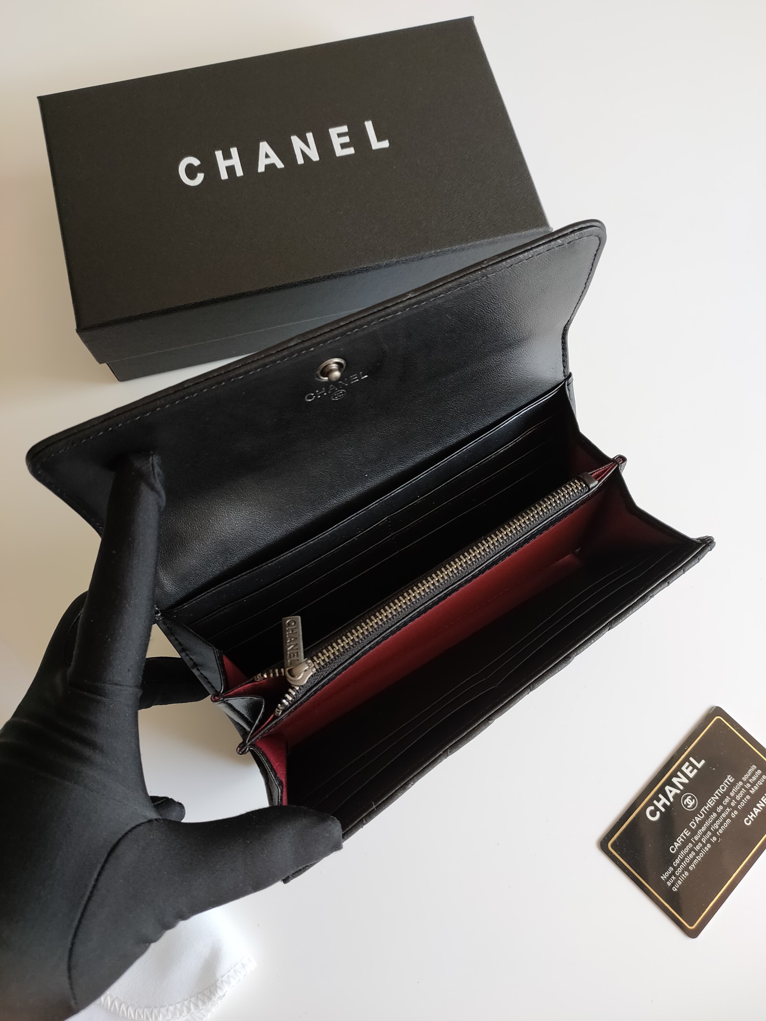 【CHANEL 】二つ折り財布  19-10-3CM