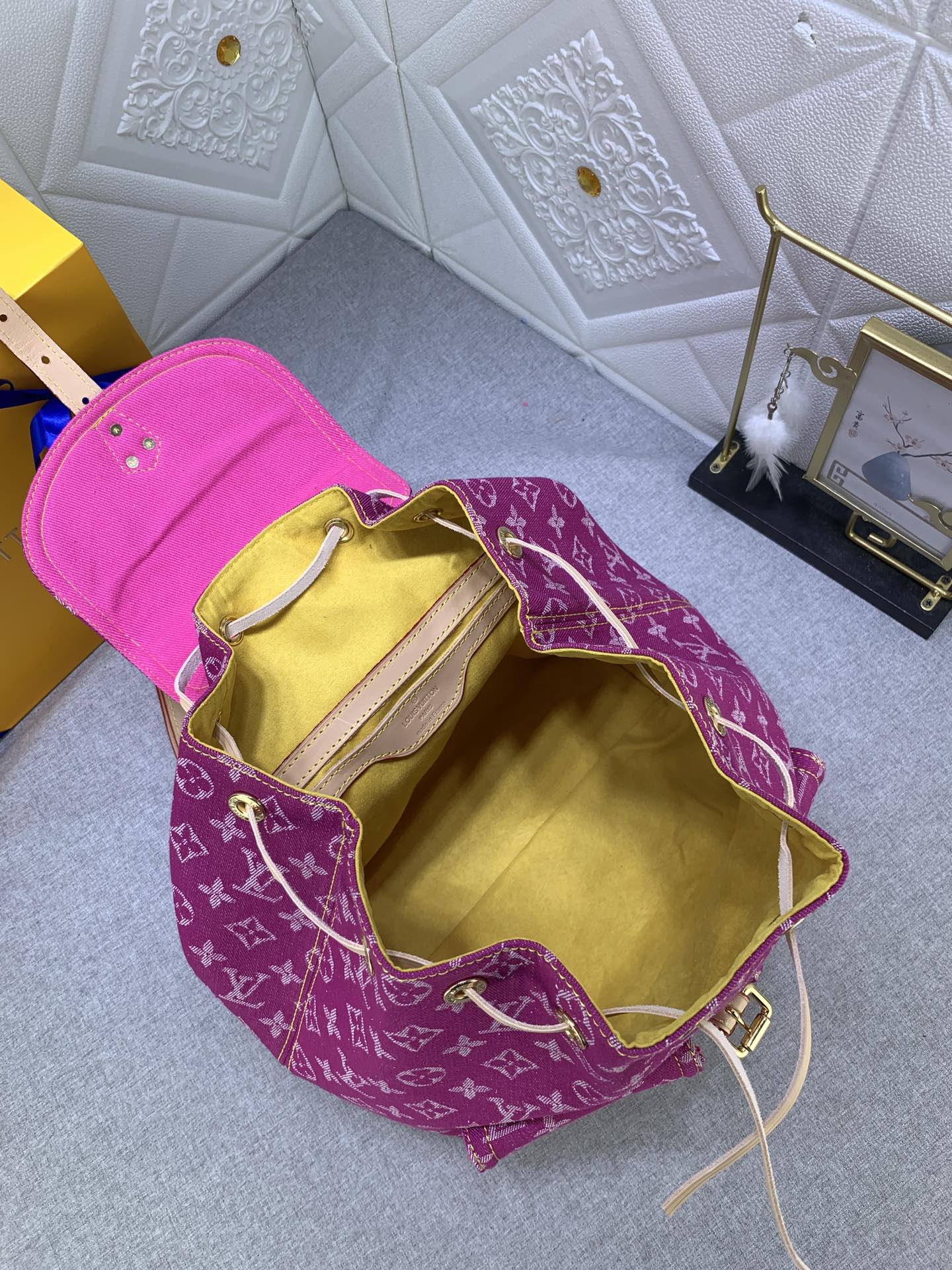 【LOUIS VUITTON】28*19*30cm -2色