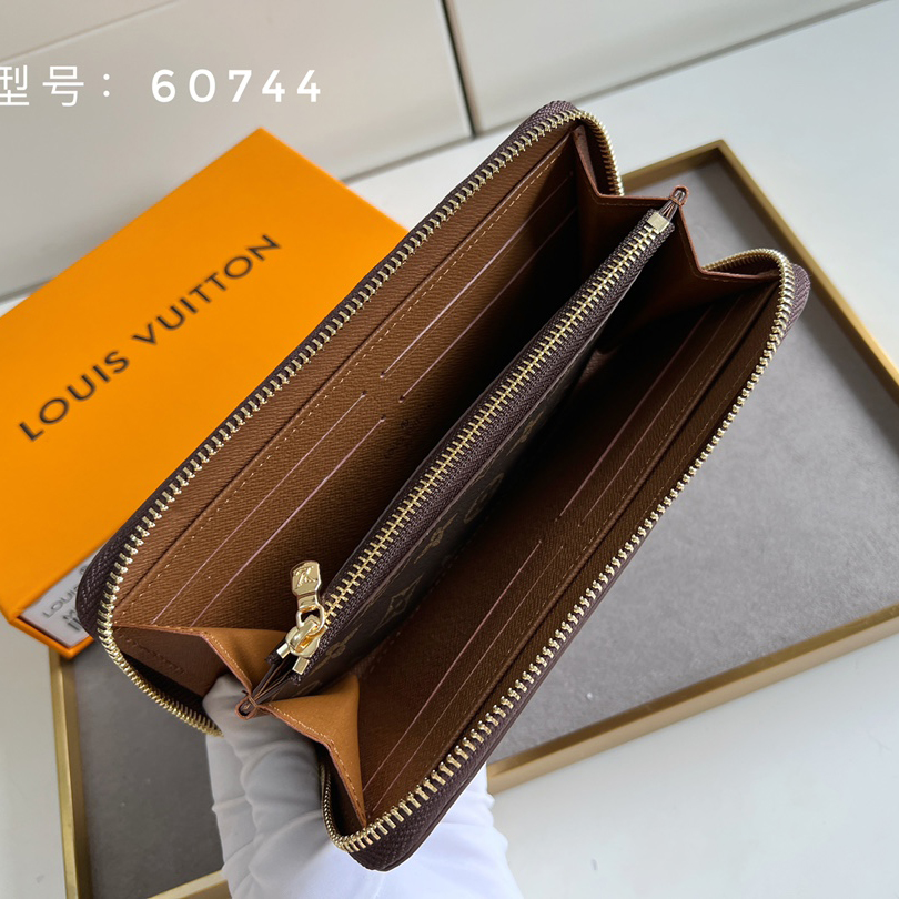 国内在庫(3日にお届け)  【LOUIS VUITTON】財布 M60755