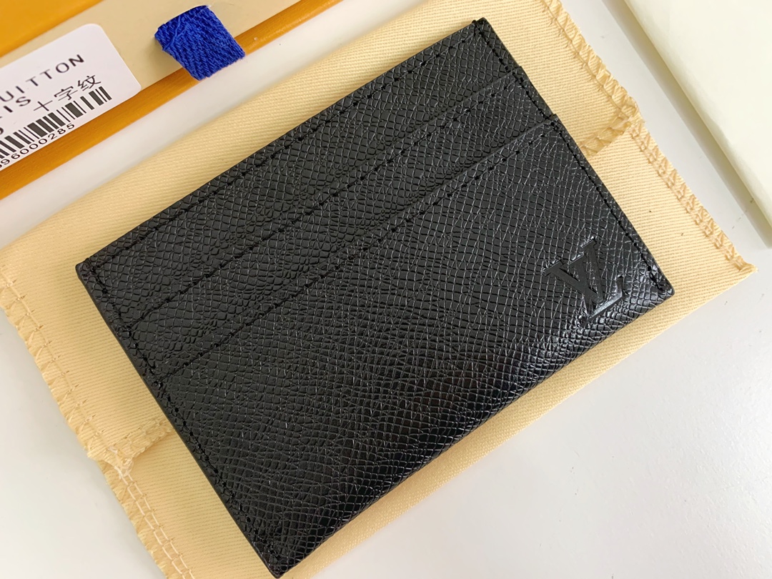 【LOUIS VUITTON】パスケース  7x11x2cm  -7色