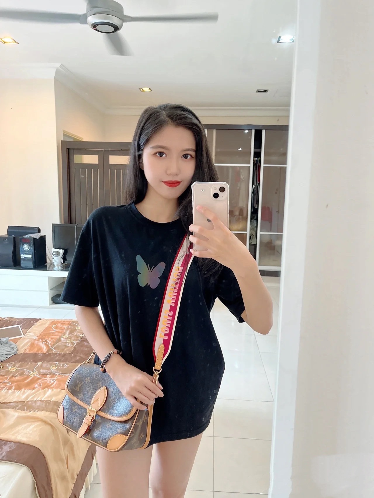 【LOUIS VUITTON】 サイズ: 25.0 × 9.0 × 15.0 CM -2色