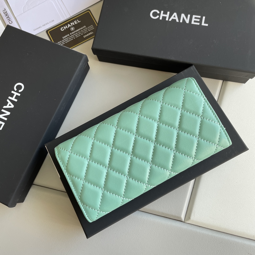 【CHANEL 】二つ折り財布  19*10*2.5CM -4色