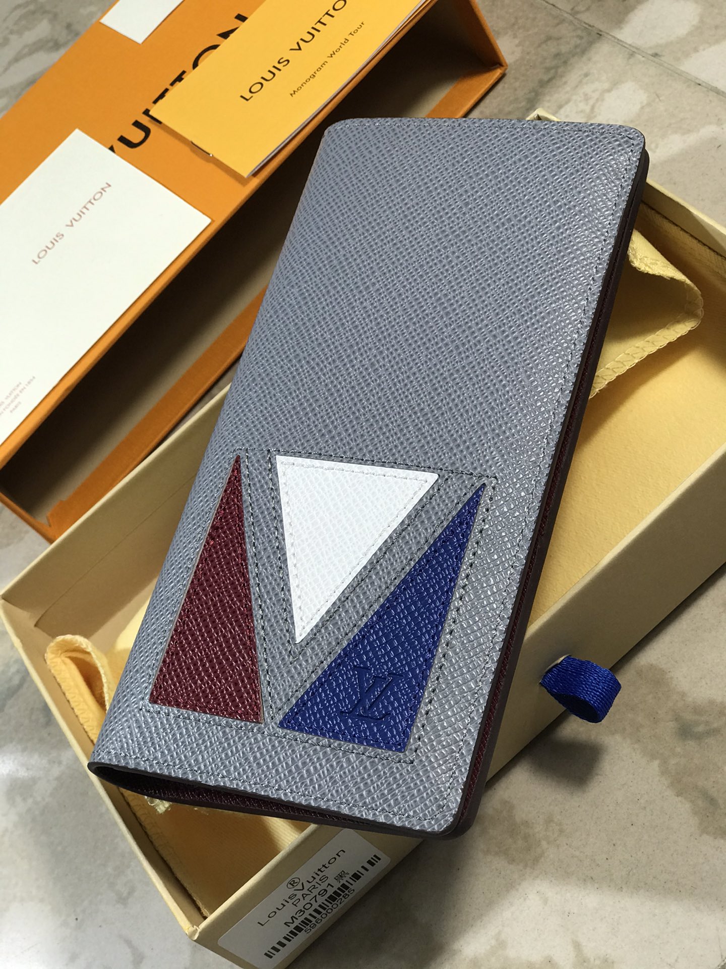 【LOUIS VUITTON】BRAZZA長財布 19x10x2cm -3色