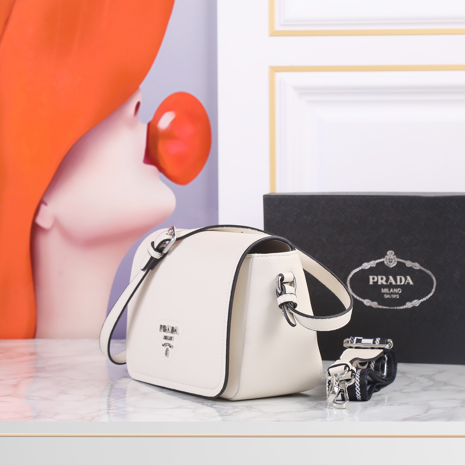 【PRADA】 サイズ: 23*18*9CM -3色