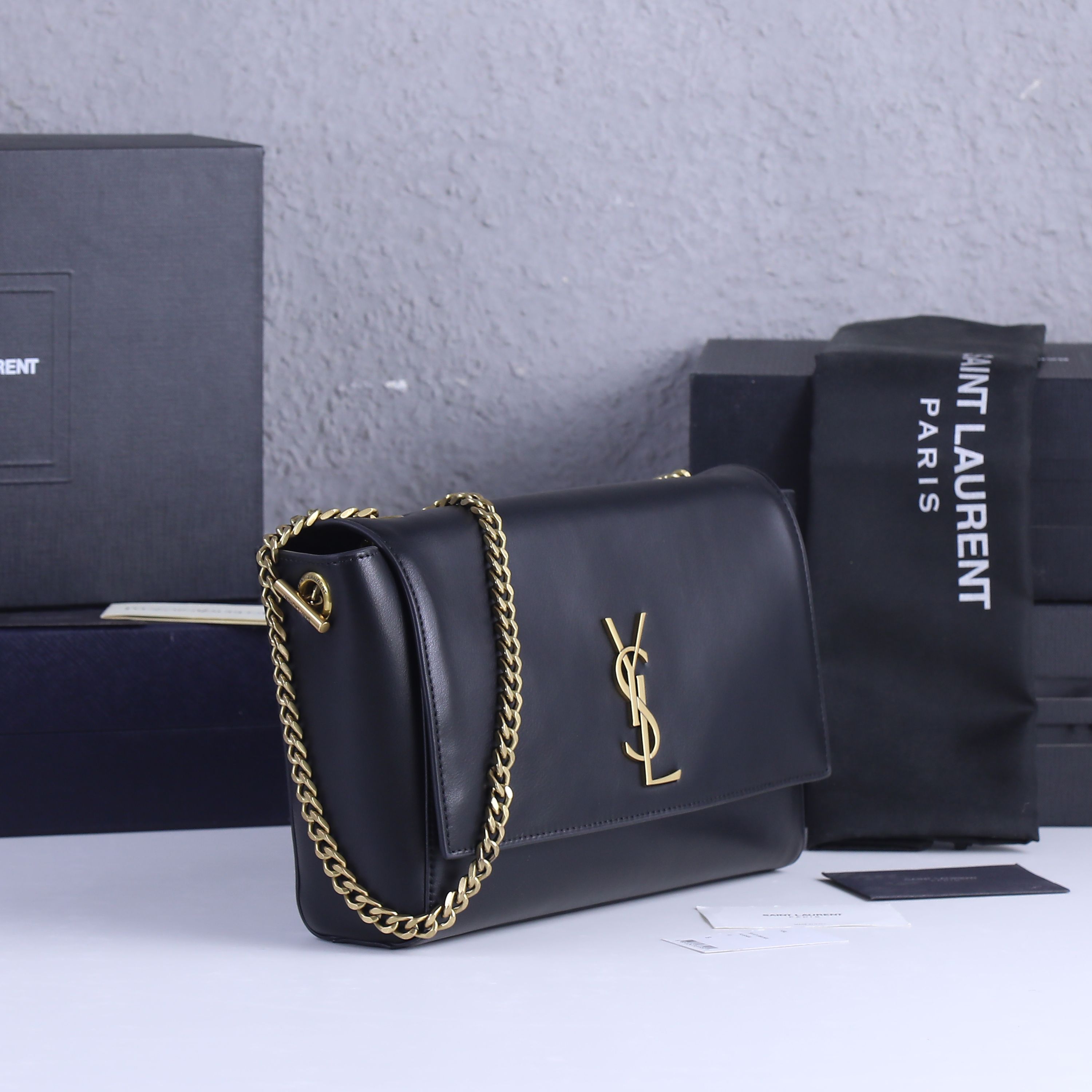 【SAINT LAURENT】  サイズ: 28.5  20.0  6.0 CM