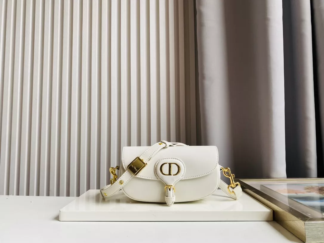 Christian Dior 【ディオール】Bobby ショルダーバッグ22x14x6.5cm