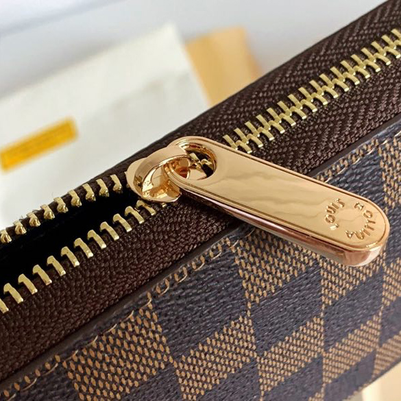 国内在庫(3日にお届け)  【LOUIS VUITTON】財布 N65632