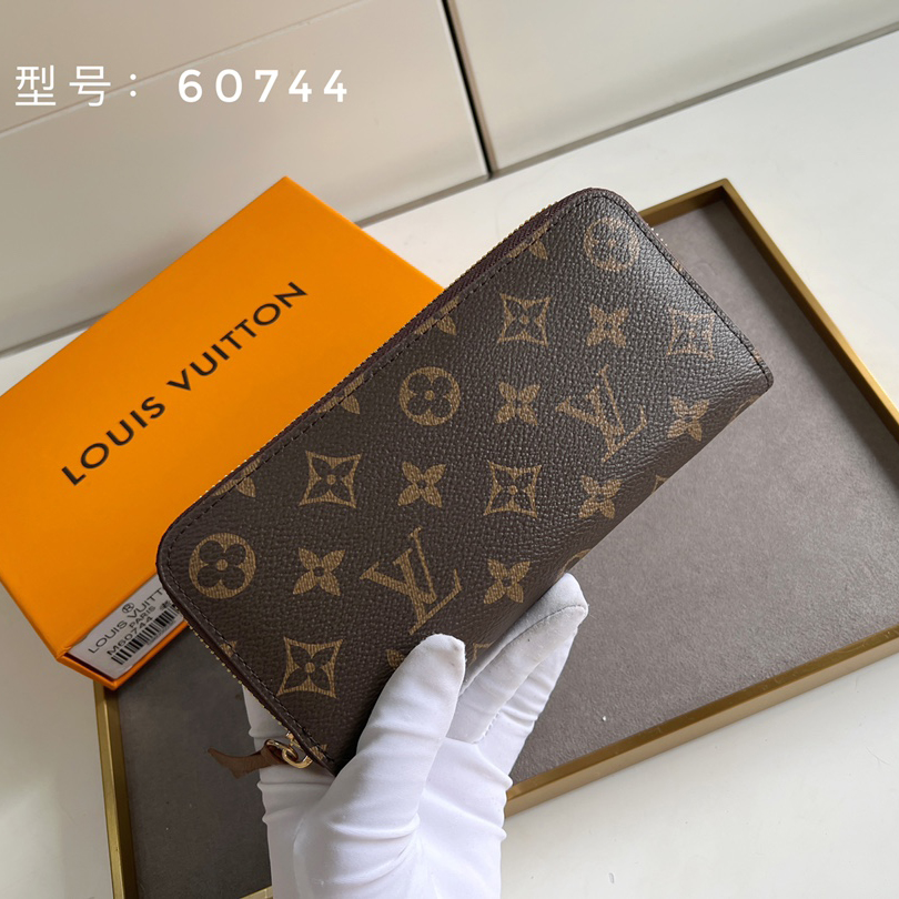 国内在庫(3日にお届け)  【LOUIS VUITTON】財布 M60755