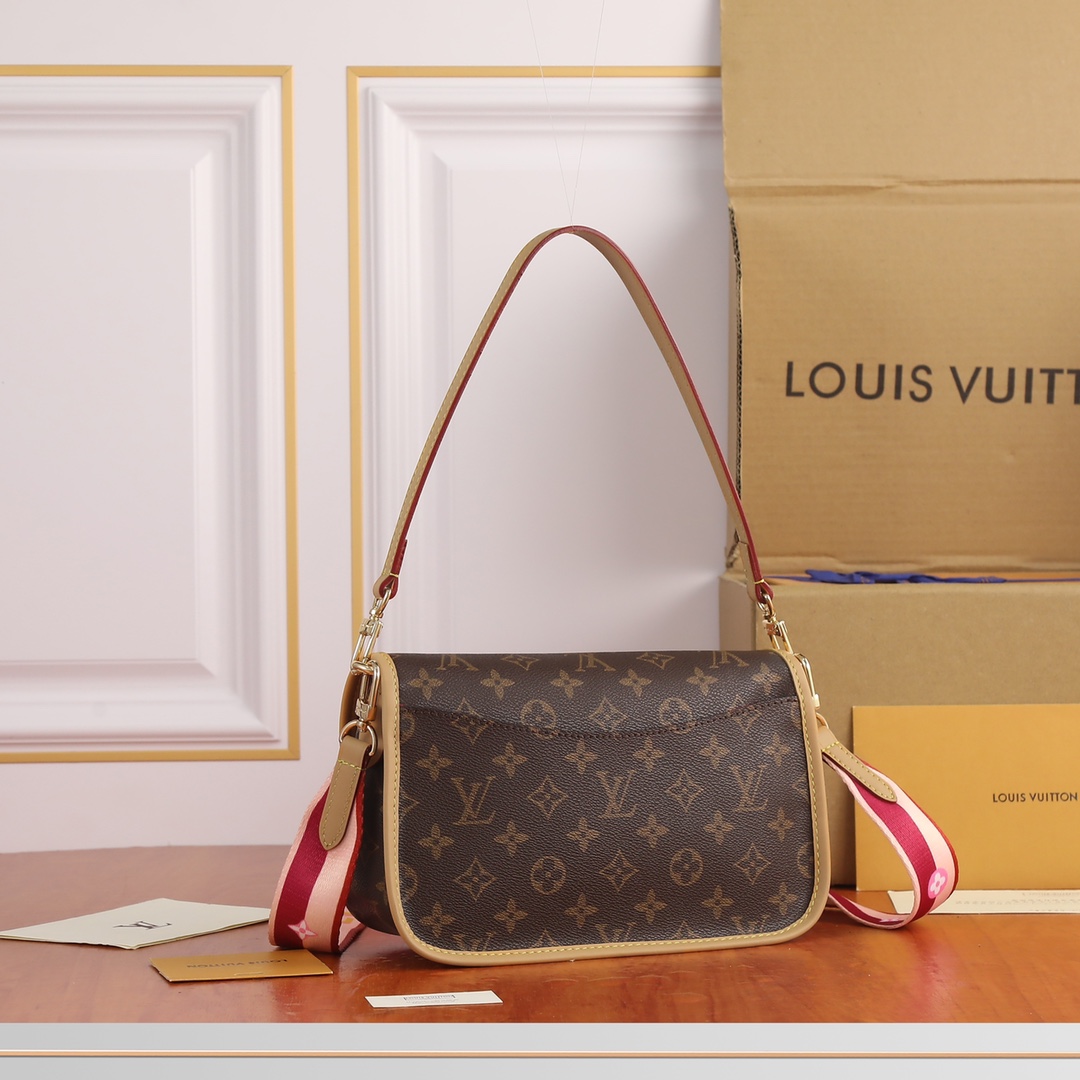 【LOUIS VUITTON】 サイズ: 25.0 × 9.0 × 15.0 CM -2色