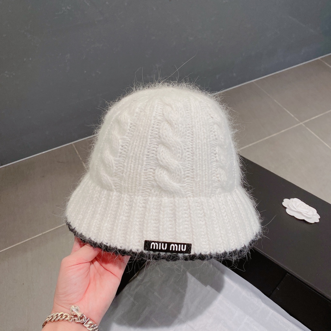 【キャップ 】MIUMIU   -2色