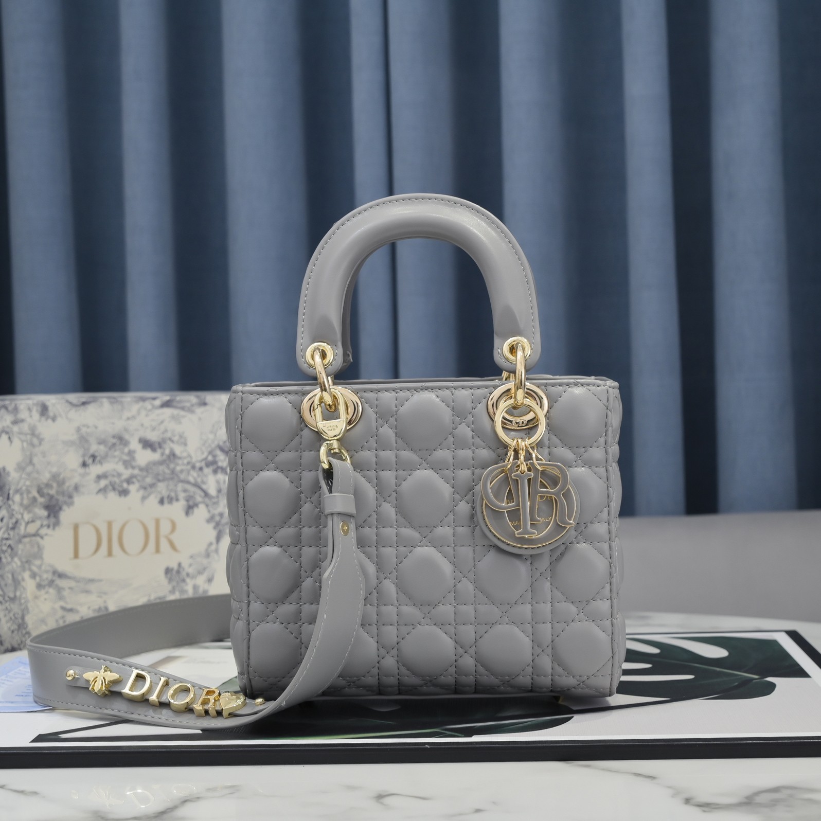 【DIOR】Di0r Ultra-matte -20x17x9CM -4色