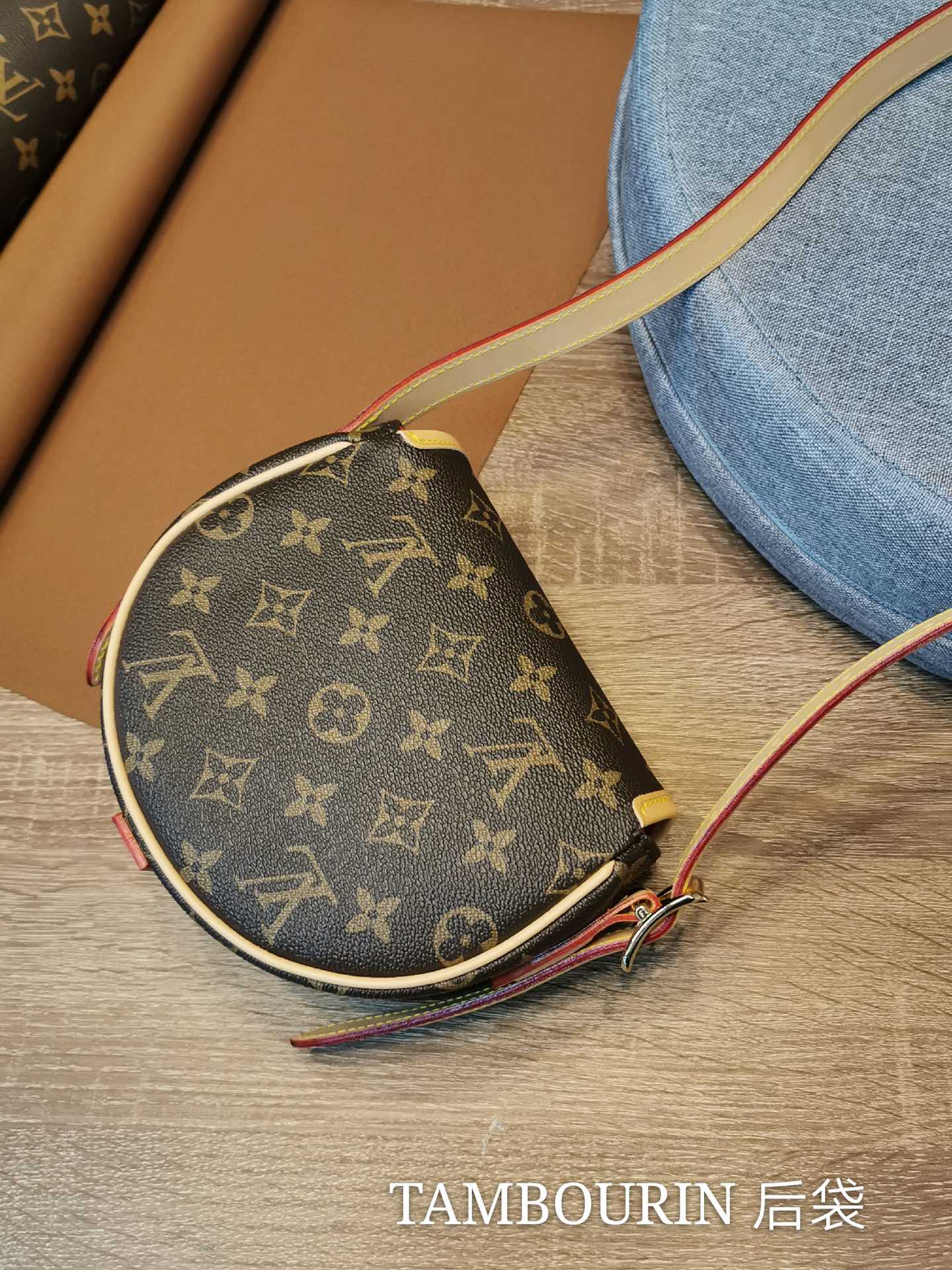LV（ルイヴィトン）TAMBOURINハンドバッグ