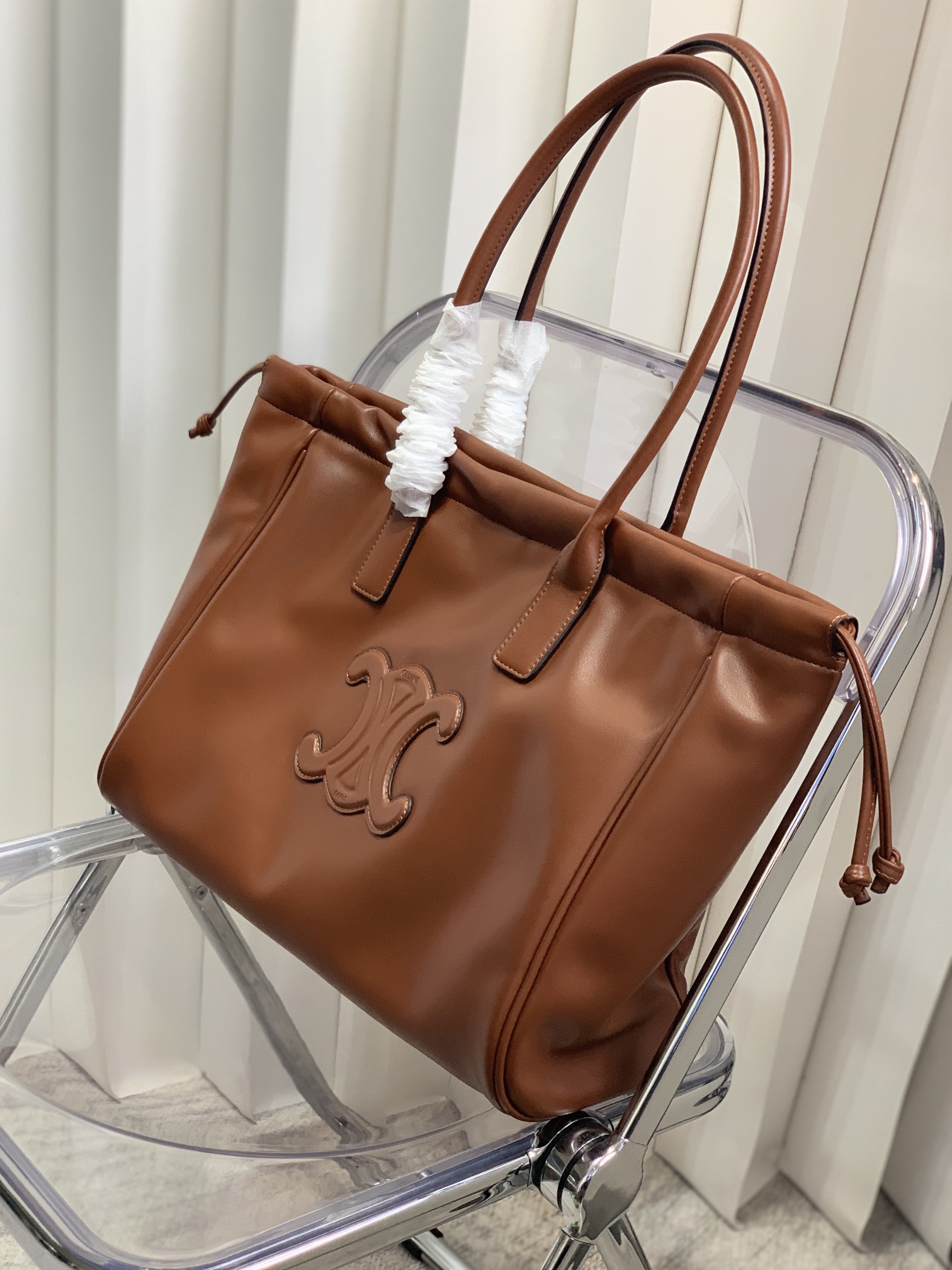 人気商品  CELINE  CABAS TRIOMPHE  44 X 28 X 18cm-全2色