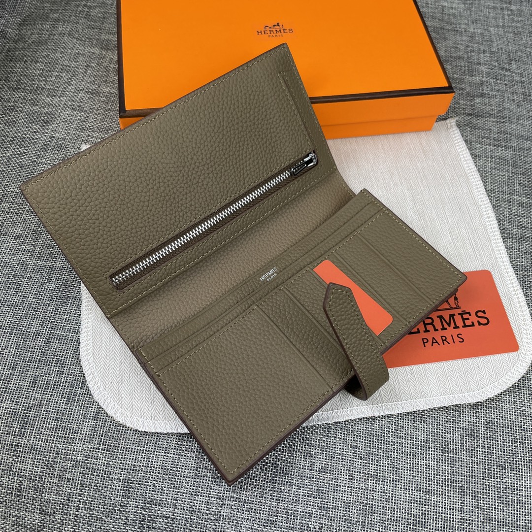 【Hermes 】二つ折り財布  9X17.5 CM -6色