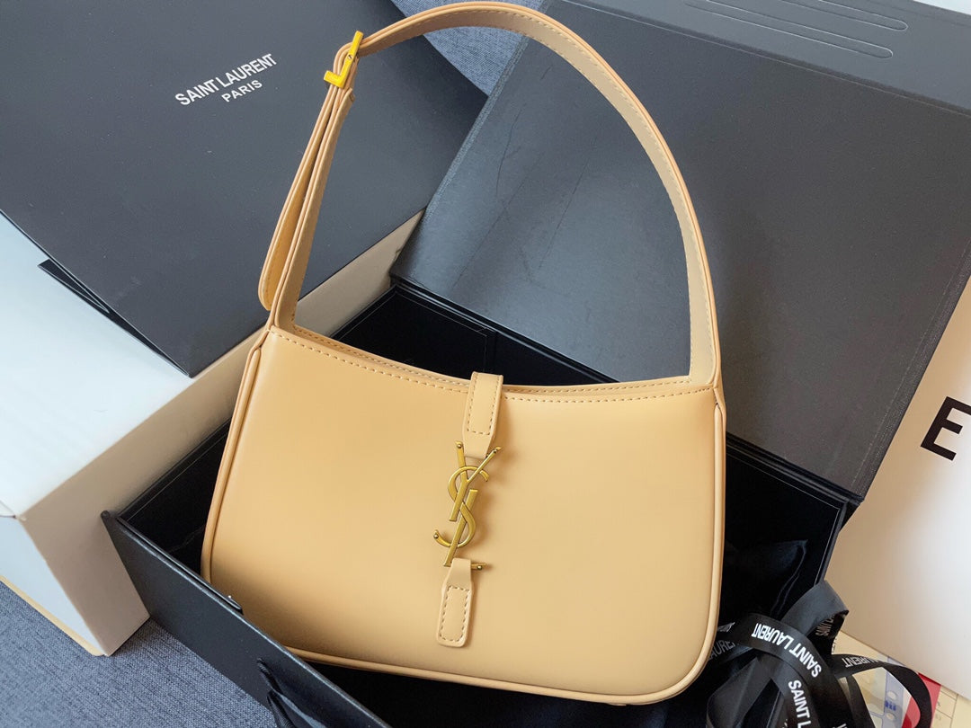 【SAINT LAURENT】 番号:657228  サイズ: 25*14*6CM -5色