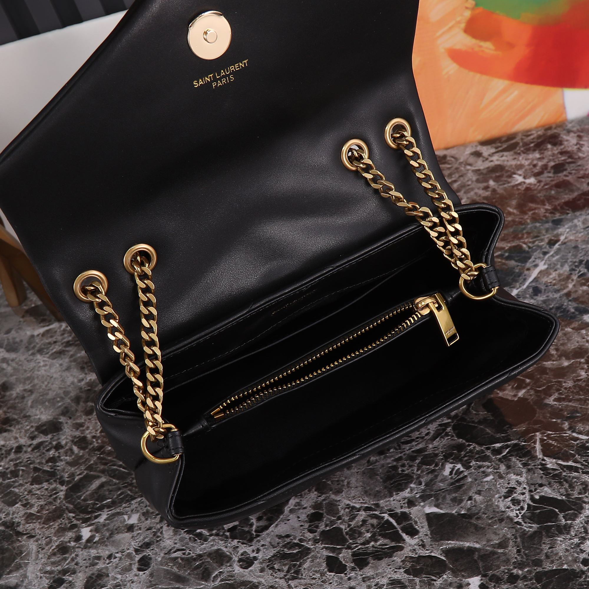 【SAINT LAURENT】  サイズ: 24x15x5cm
